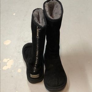 Black Tall Ugg Zipper Boots